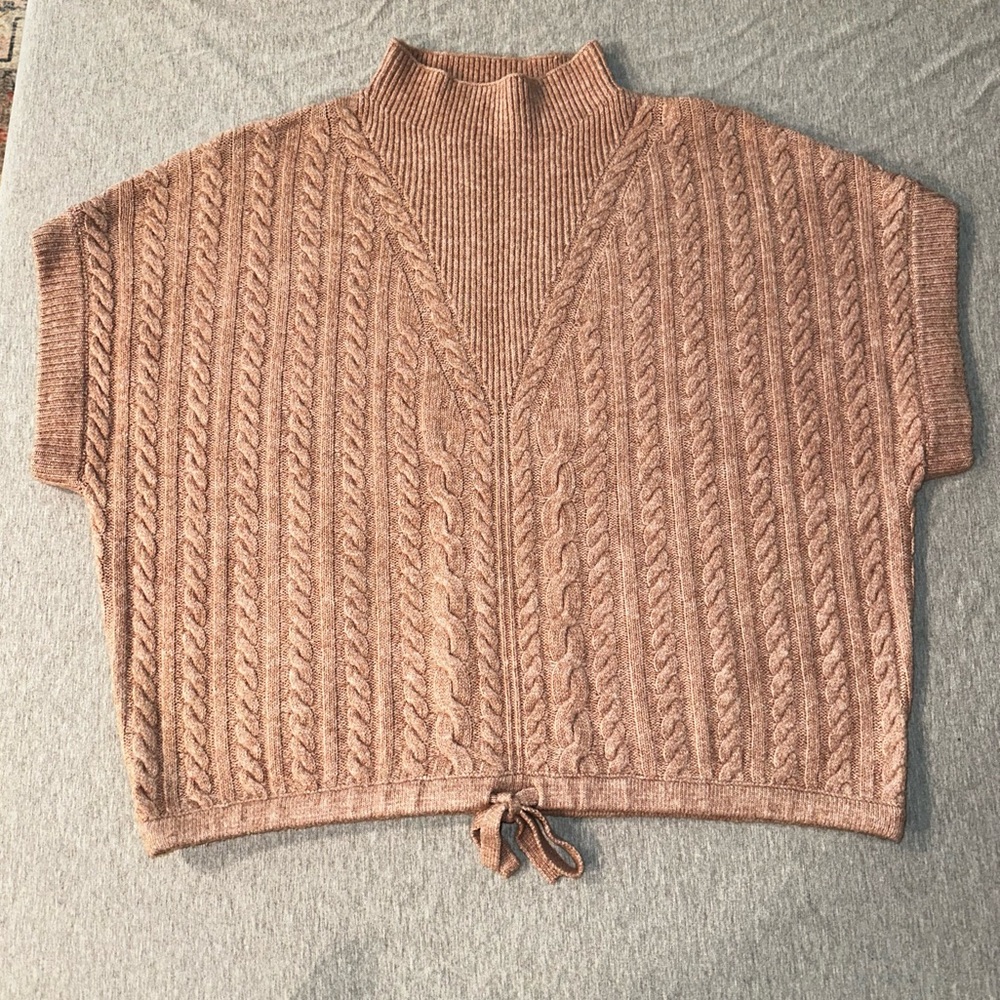 Express Sleeveless Cable-Knit Sweater